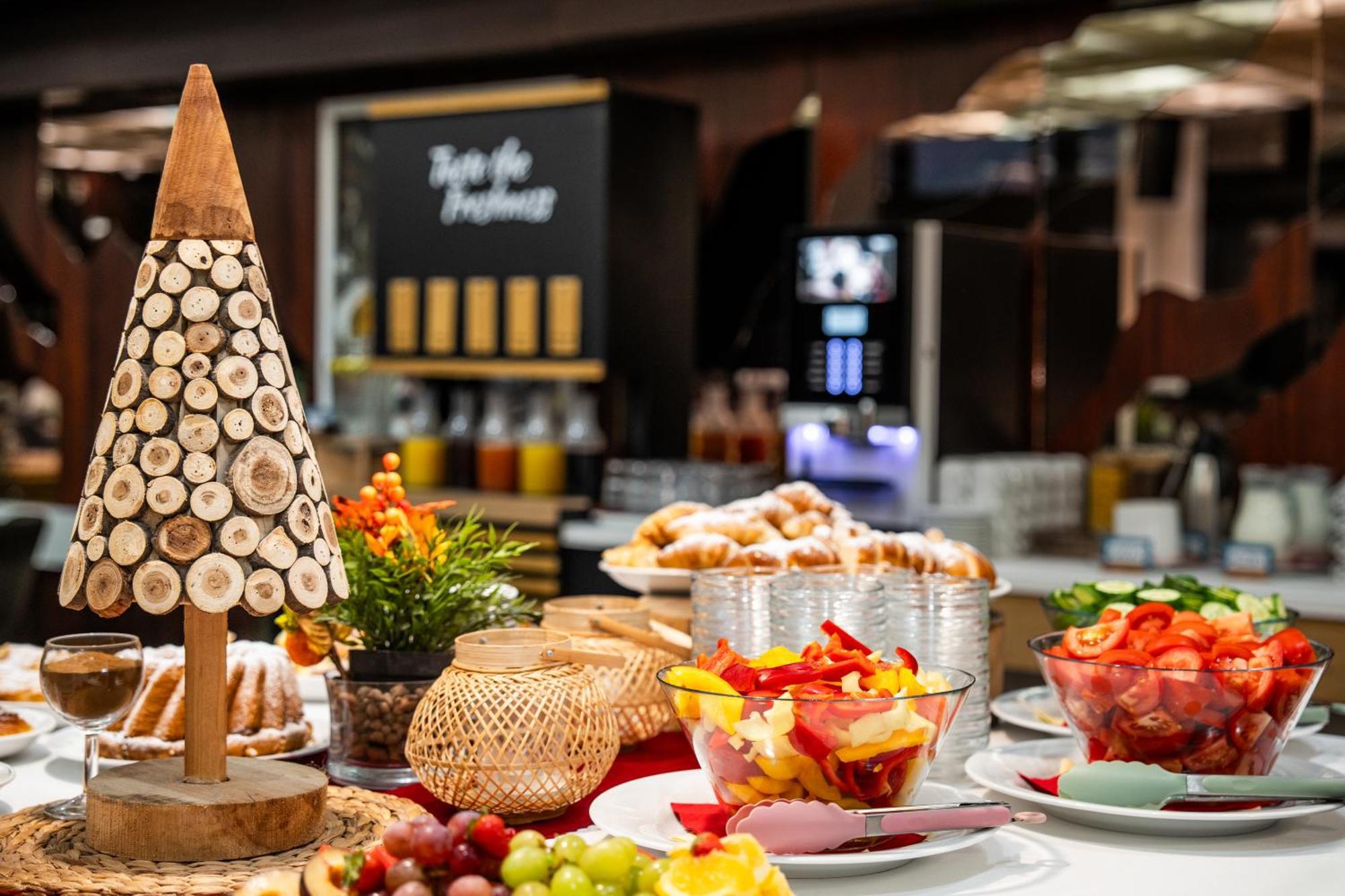 Hotel Adamantino Luhačovice Dış mekan fotoğraf